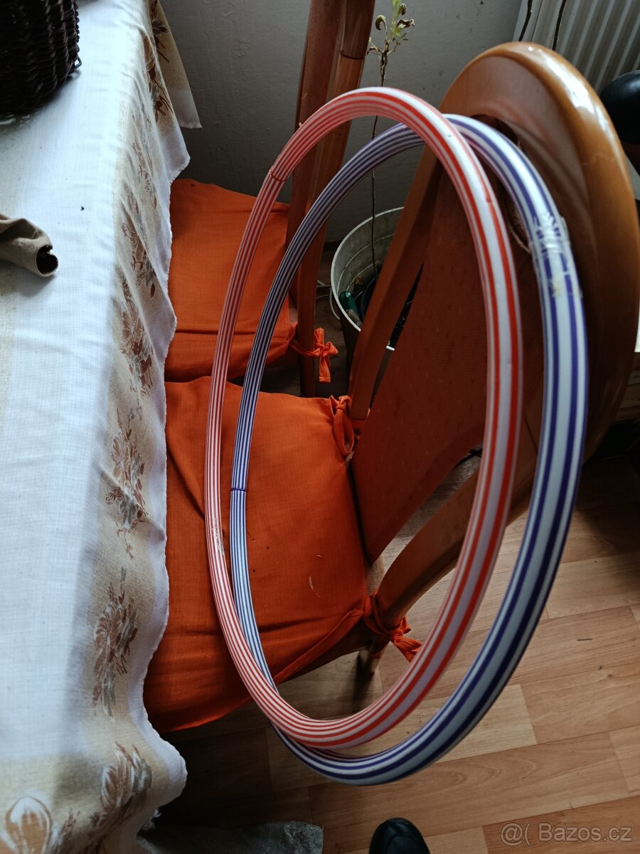 Plyšáci, kulečník, batůžek a obruče Hula hop, Bing - 14