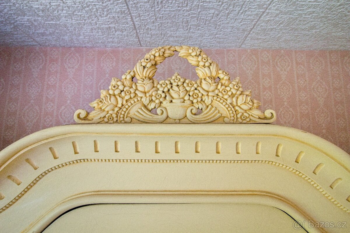 Ložnice ve stylu Ludvíka XVI. - 14