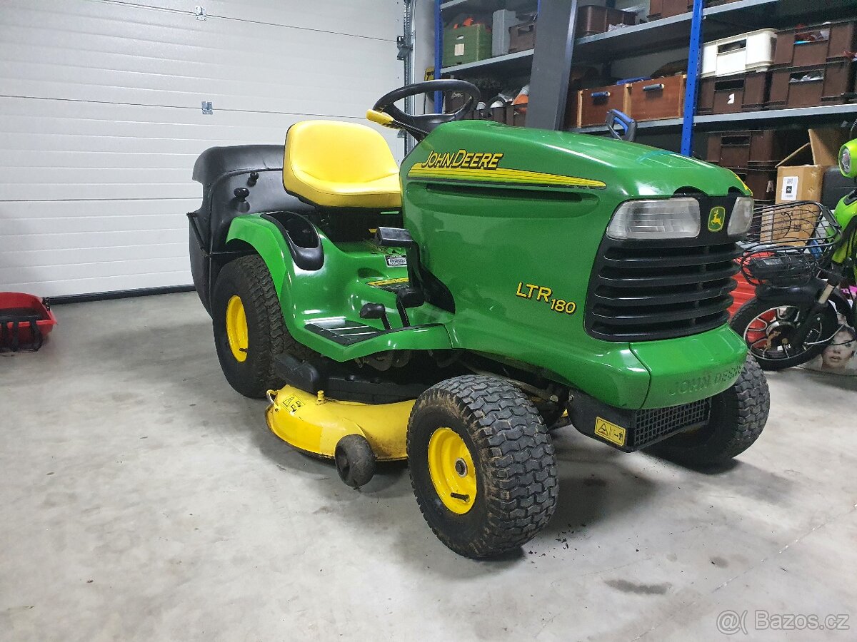 Sekací traktor John Deere LTR 180 - 14