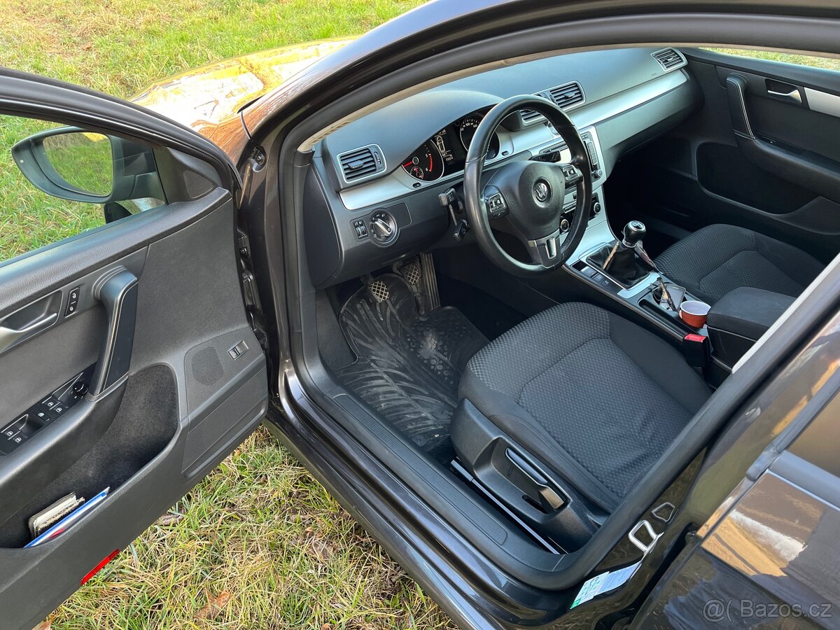 Volkswagen Passat 1.6tdi - 14