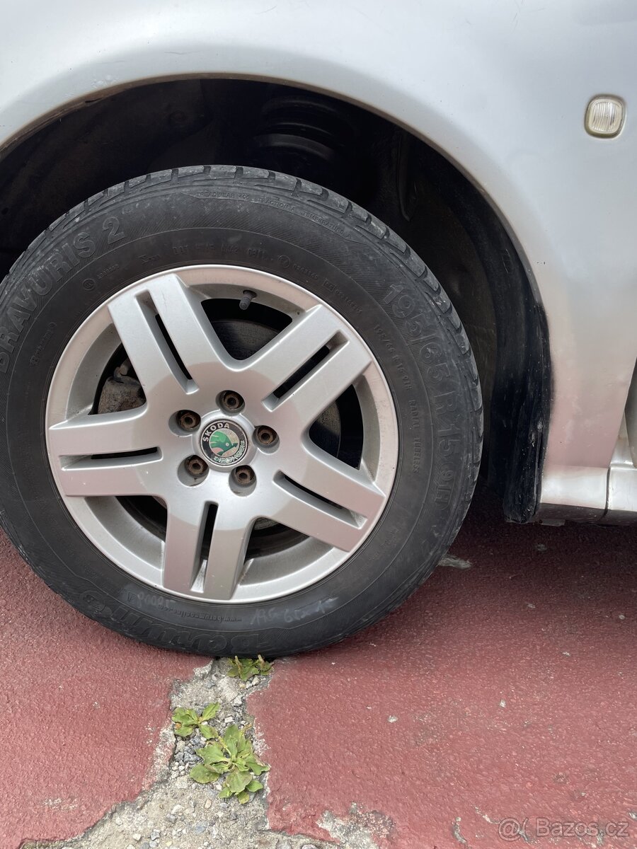 Škoda Octavia 1.9tdi - 14