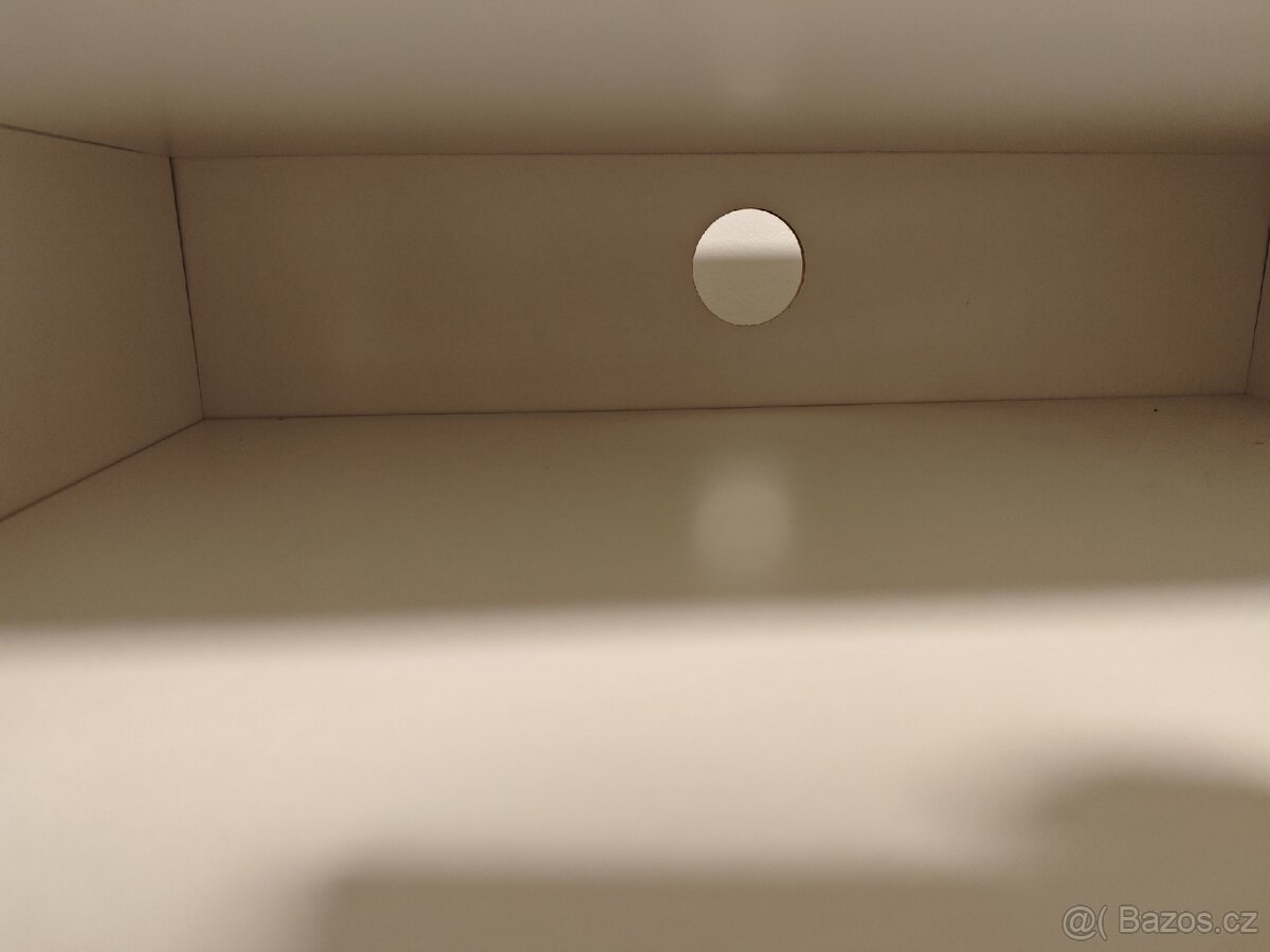 Komoda pod televizi - 14