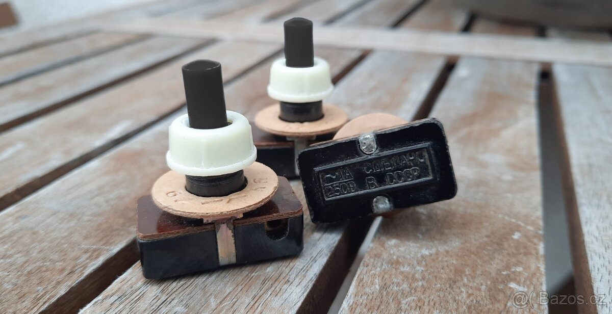 Velký výběr náhradních dílů na šlapací autíčko Moskvič - 14