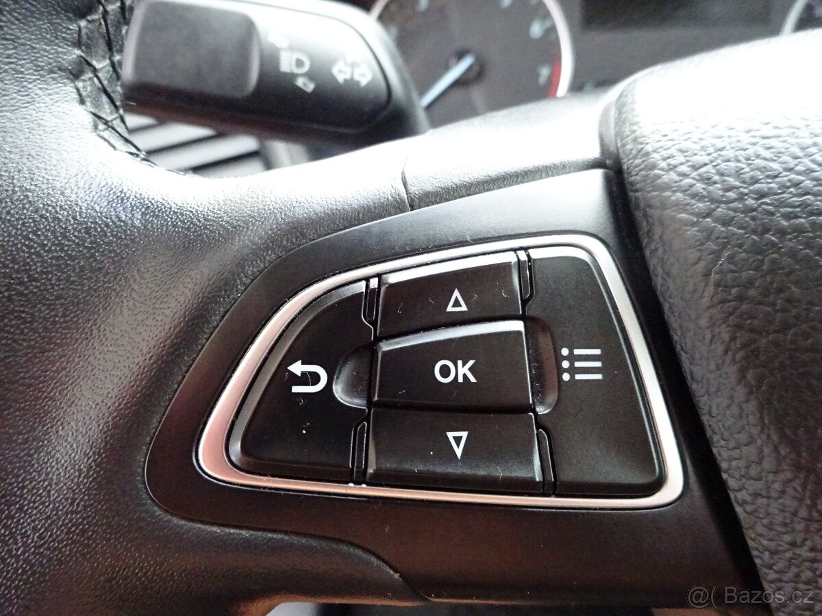 FORD ECOSPORT 1,0 i , 1 MAJITEL, GARANCE KM - 14