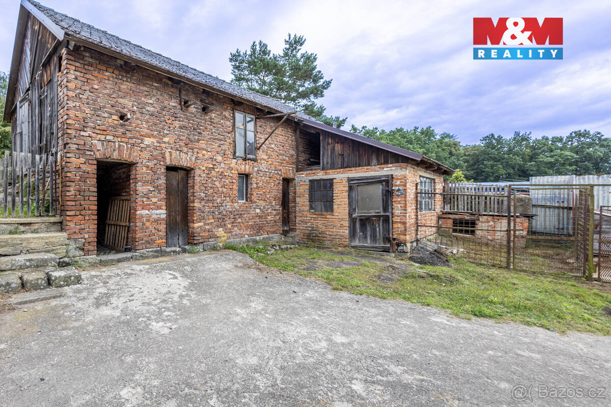 Prodej rodinného domu v Zahrádkách - Karasy - 14