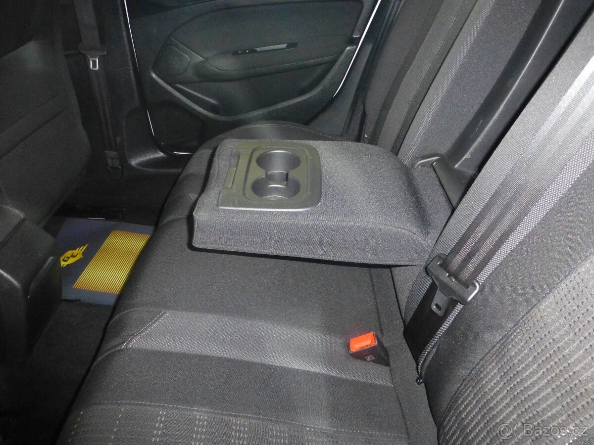 Peugeot 308 1,6HDI NAVIGACE ALU FULL LED - 14