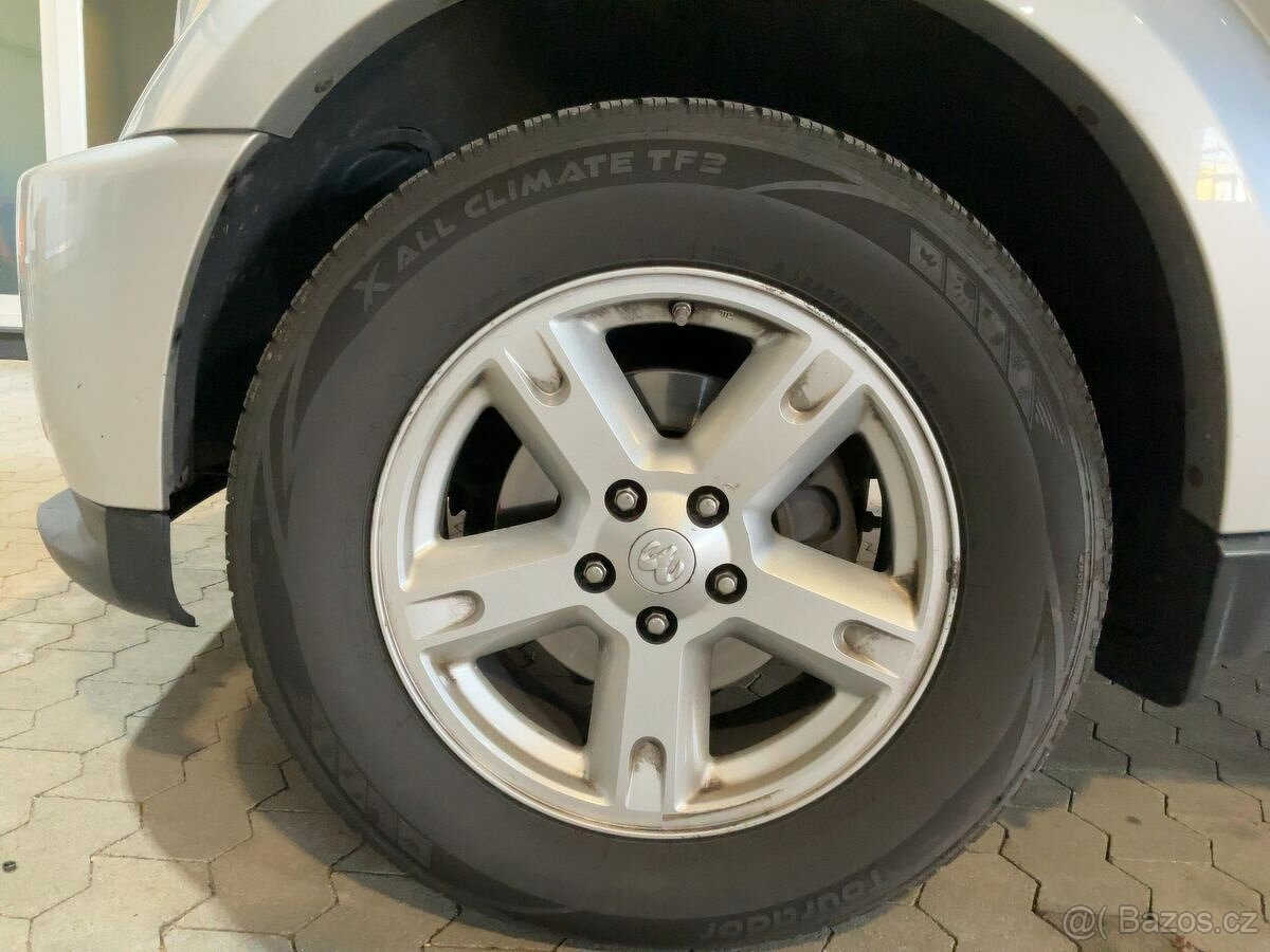 Dodge Nitro 3,7 SXT - 14