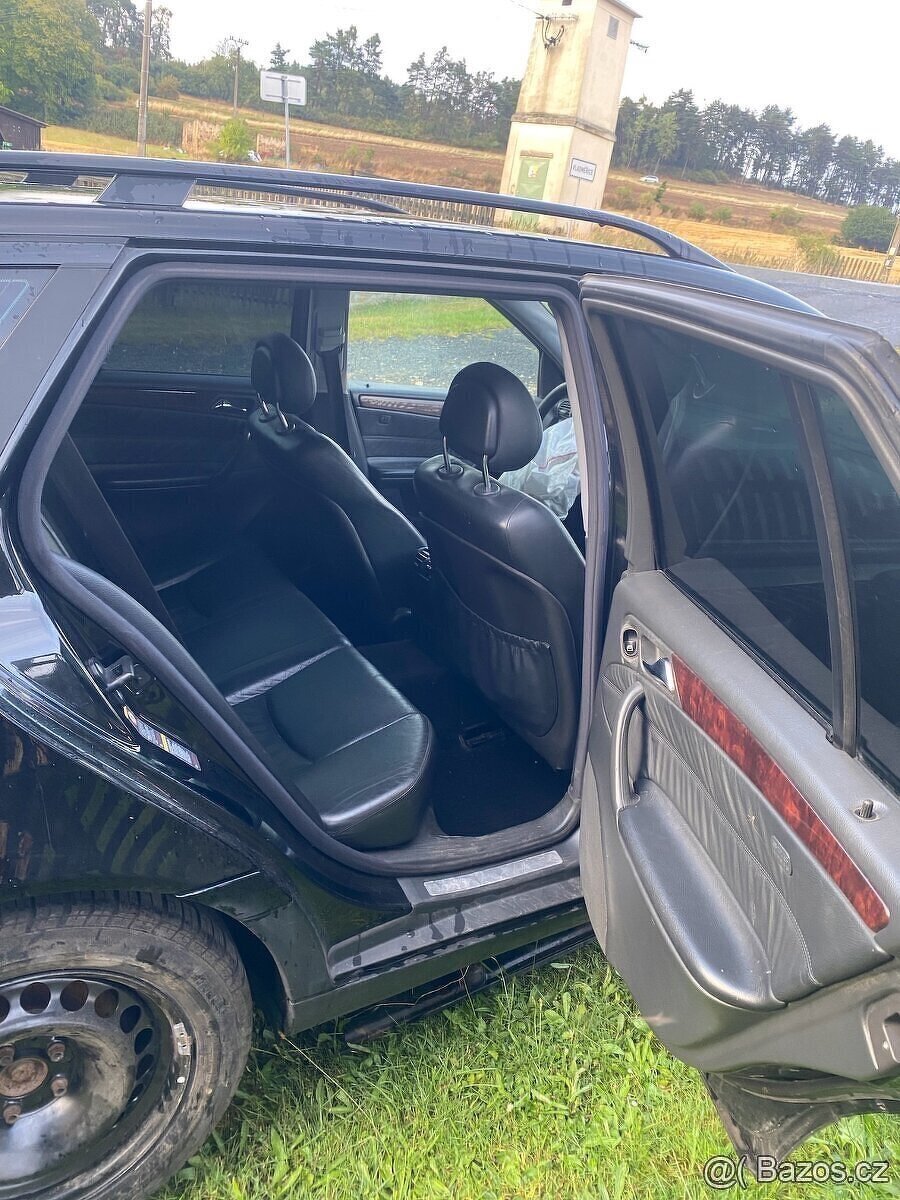 Mercedes Benz C w203 kombi díly - 14