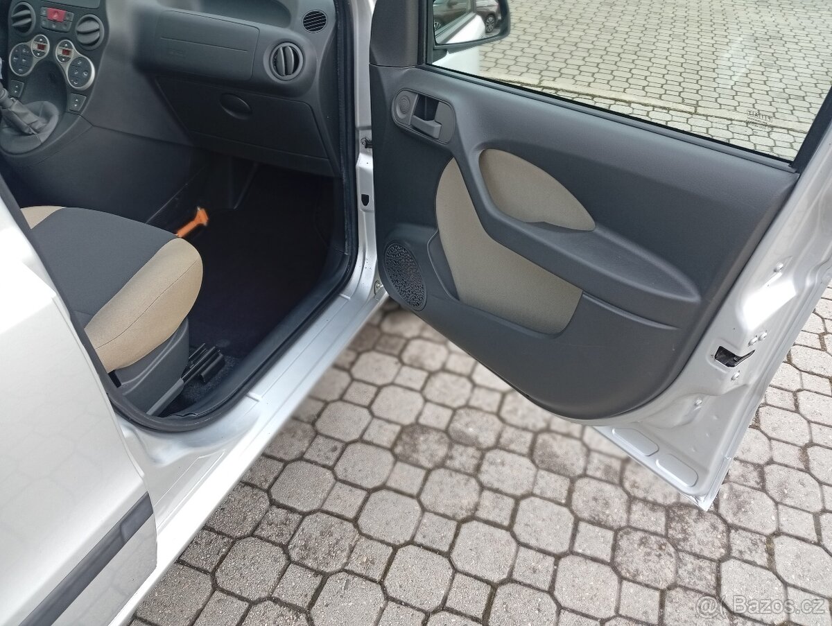 Fiat Panda 1,2 EMOTION - 14