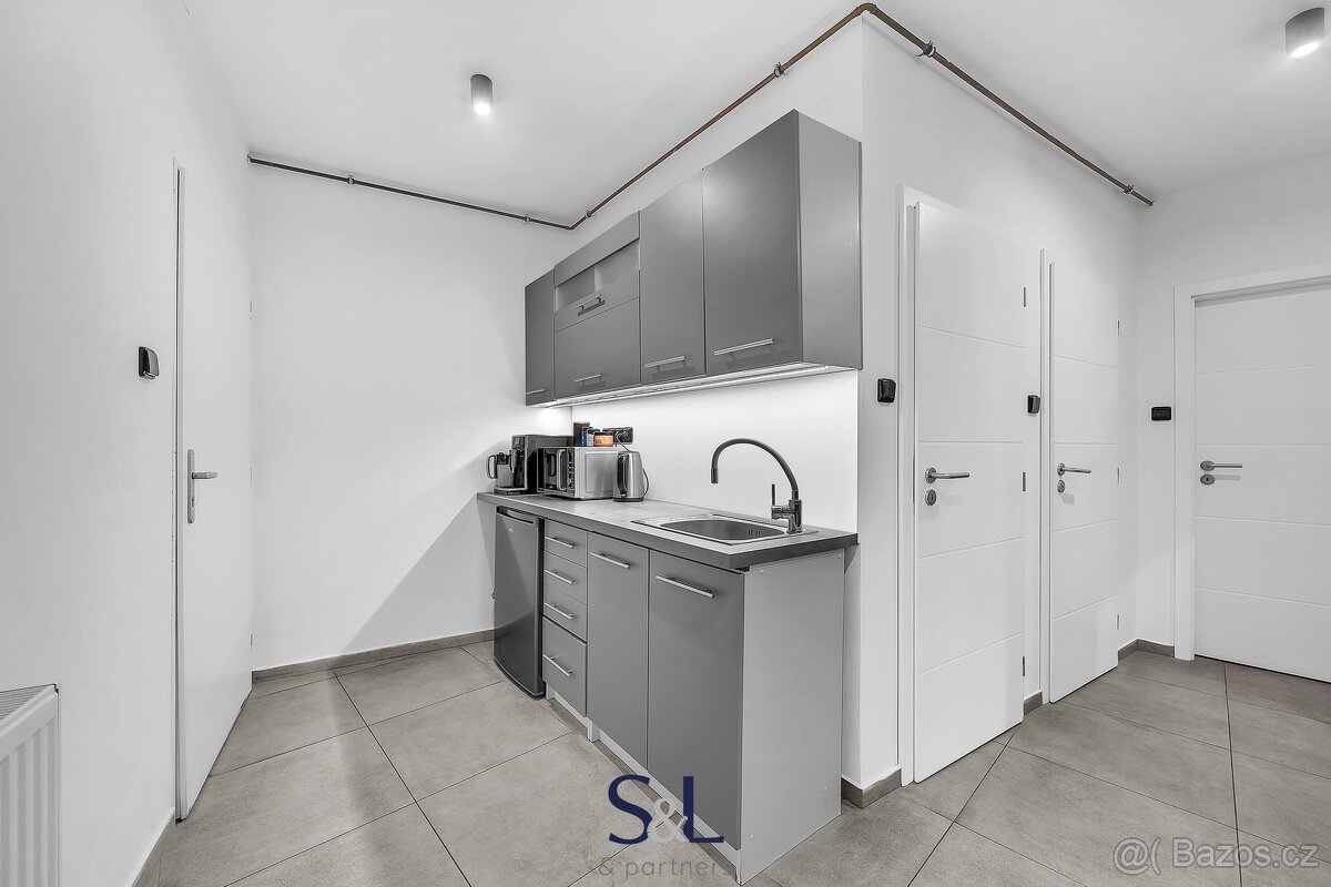 Prodej obchodního prostoru 325 m², Nový Bor, ev.č. 01370 - 14