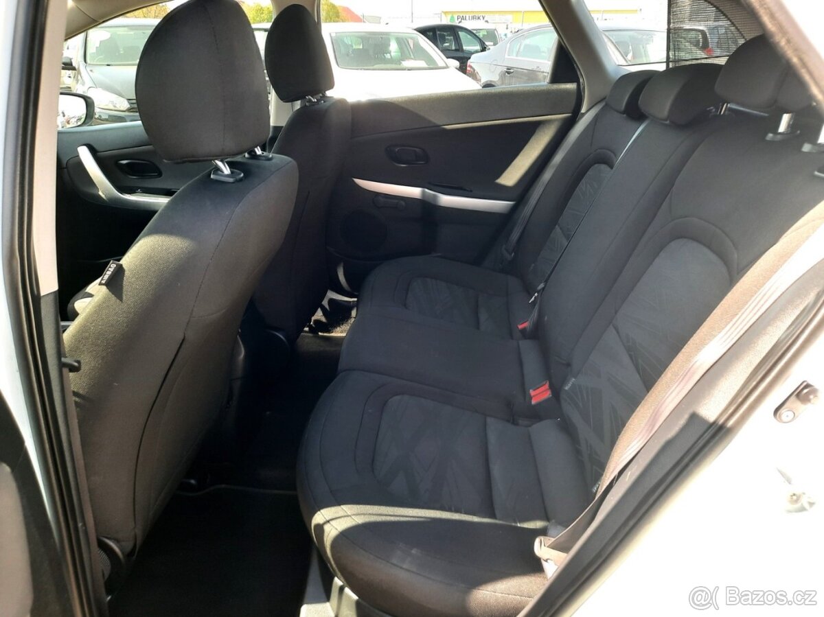 Kia Cee´d 1,4 CVVT-i KLIMATIZAC EESP - 14