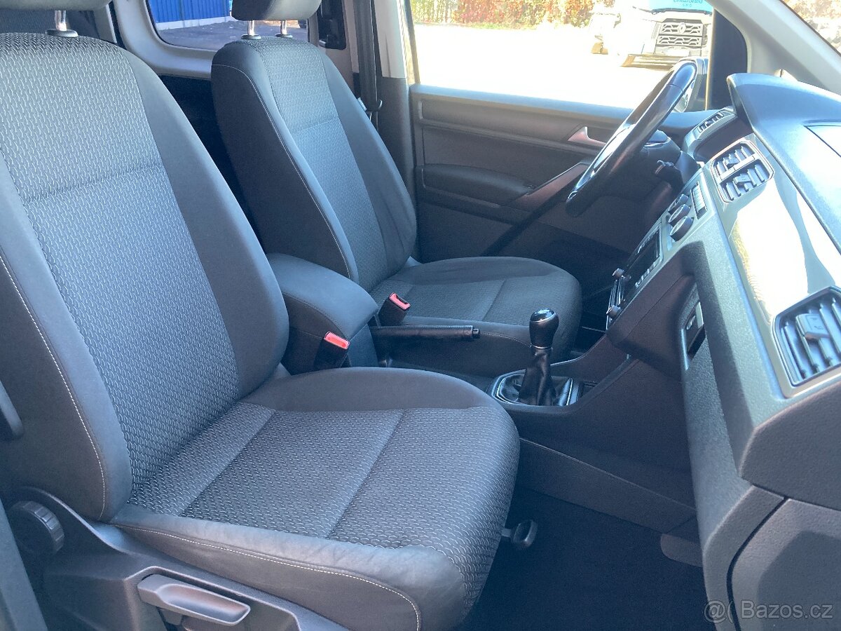 VOLKSWAGEN CADDY MAXI 2,0 TDi 7míst, multif.volant - 14