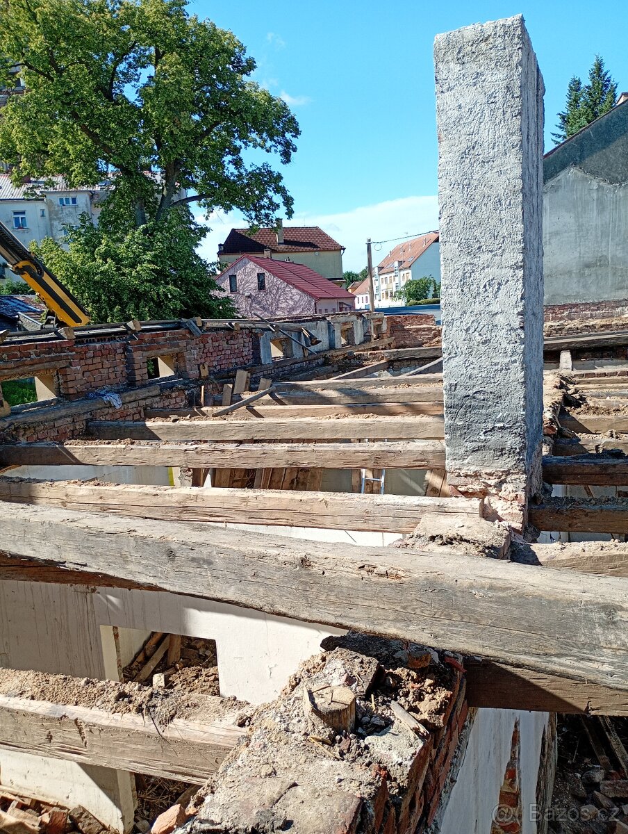 Staré trámy staré krovy staré prkna - 14