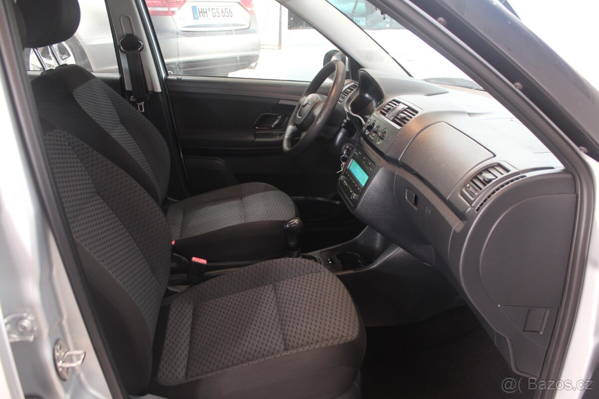 Škoda Fabia 1.2 TSI 63kW 2011 Klima - 14