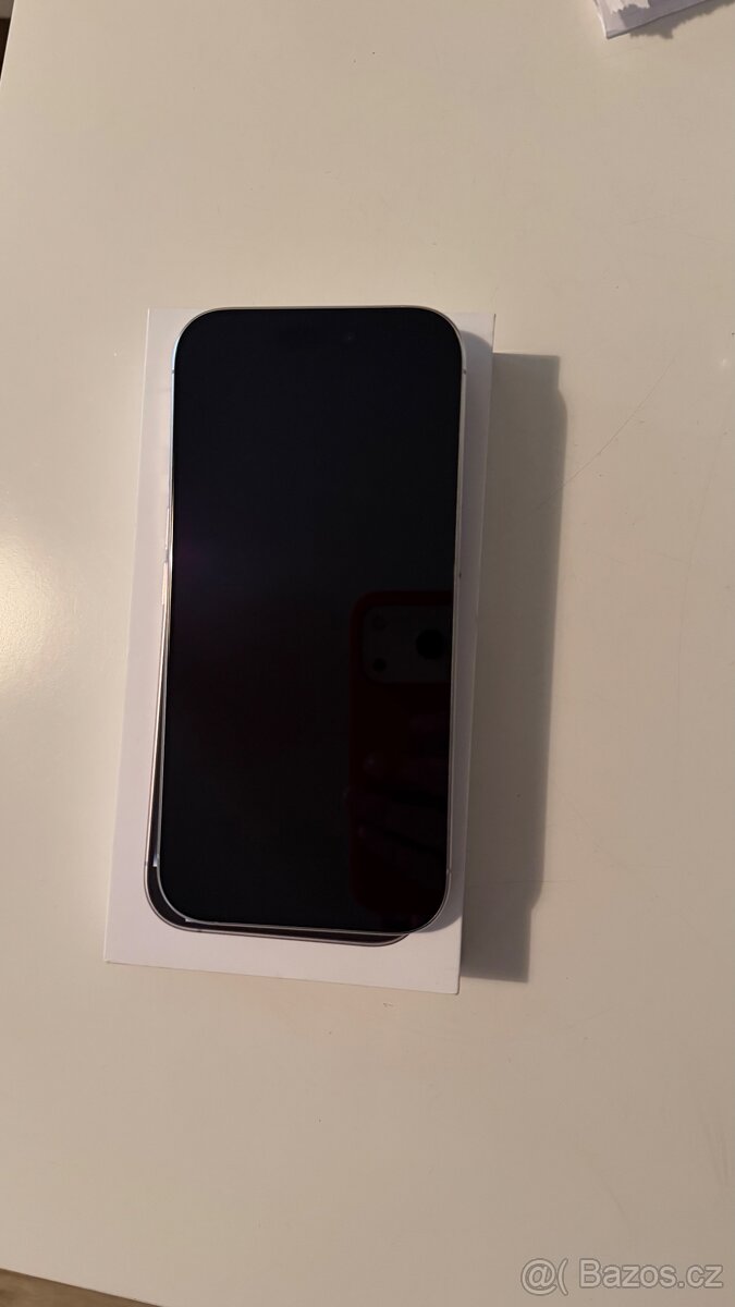 iPhone 16 Pro 256 GB bílý - TOP STAV + 2 ROKY ZÁRUKA - 14
