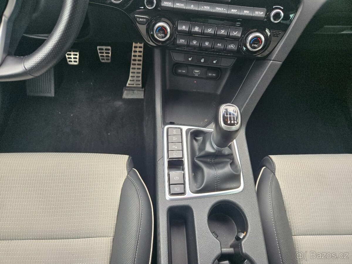 Kia Sportage GT-line 1,6CRDi 100kW 4x4 - 14