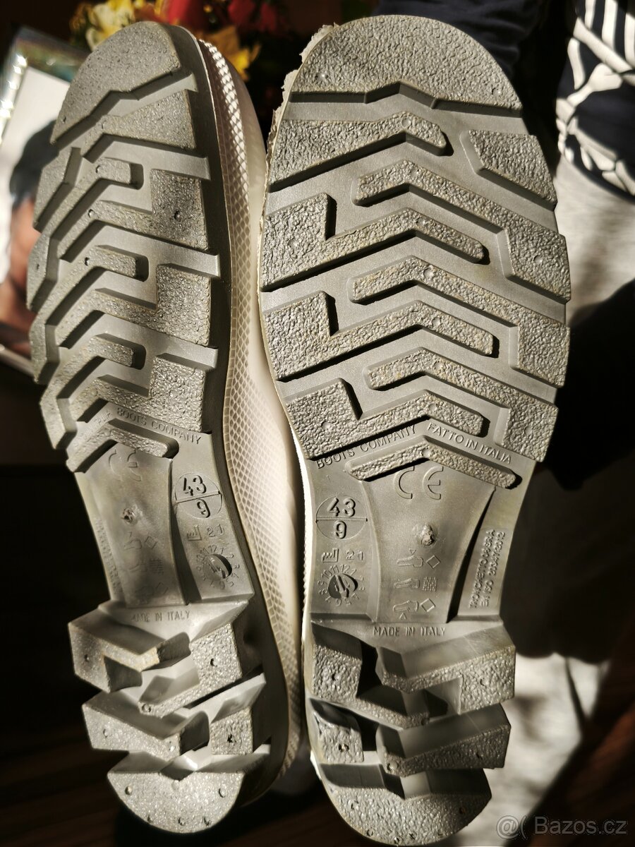 Prodám předměty na krouhání zelí - 14