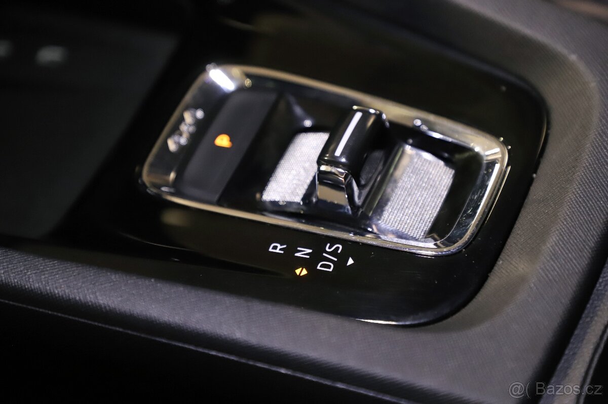 Škoda Octavia 4 Combi TDI 4x4 DSG Scout - záruka Autodraft - 14