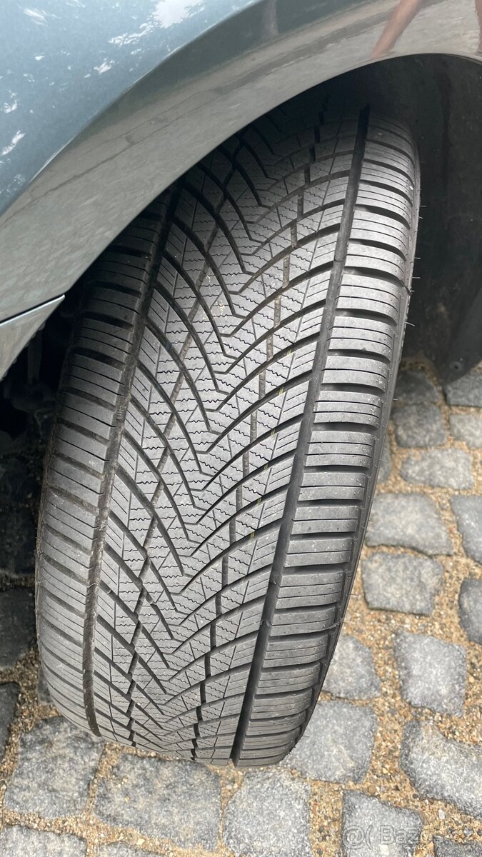 Škoda Octavia 1.6 TDi, 85 kw, top výbava, automat - 14