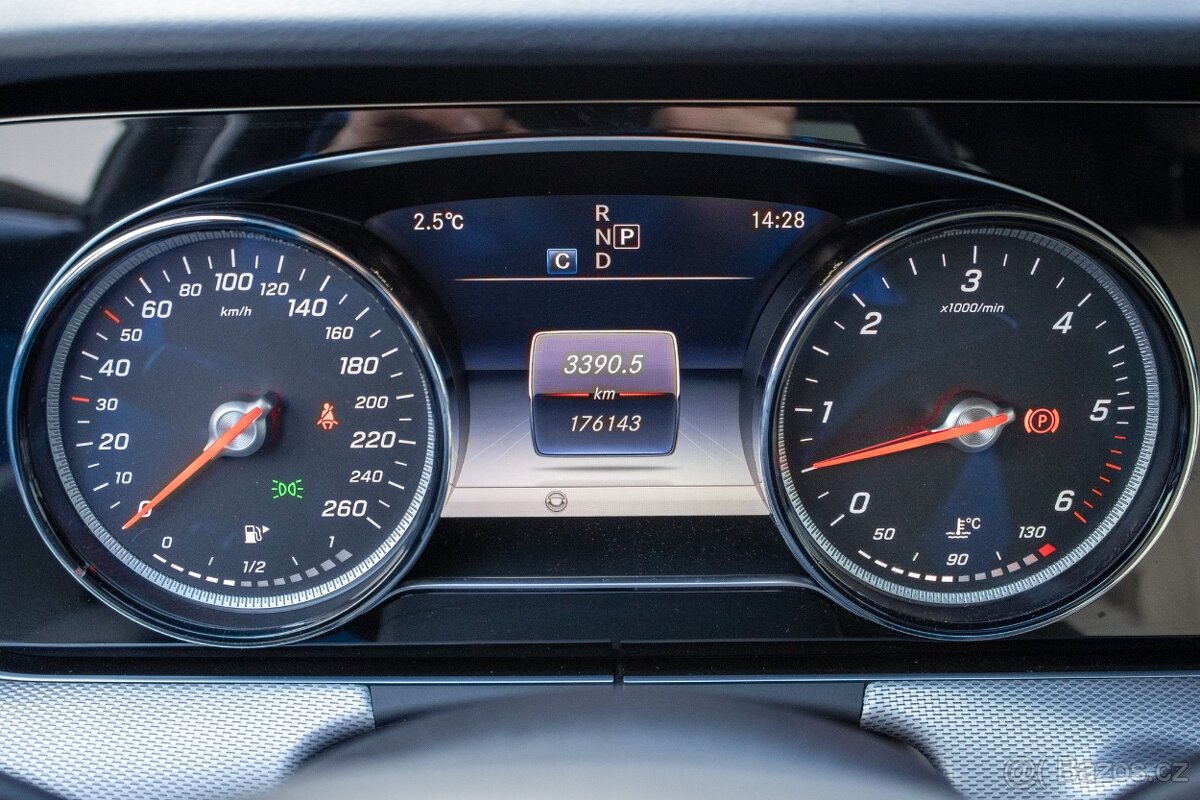 Mercedes-Benz E350d Avantgarde AT9 - 14