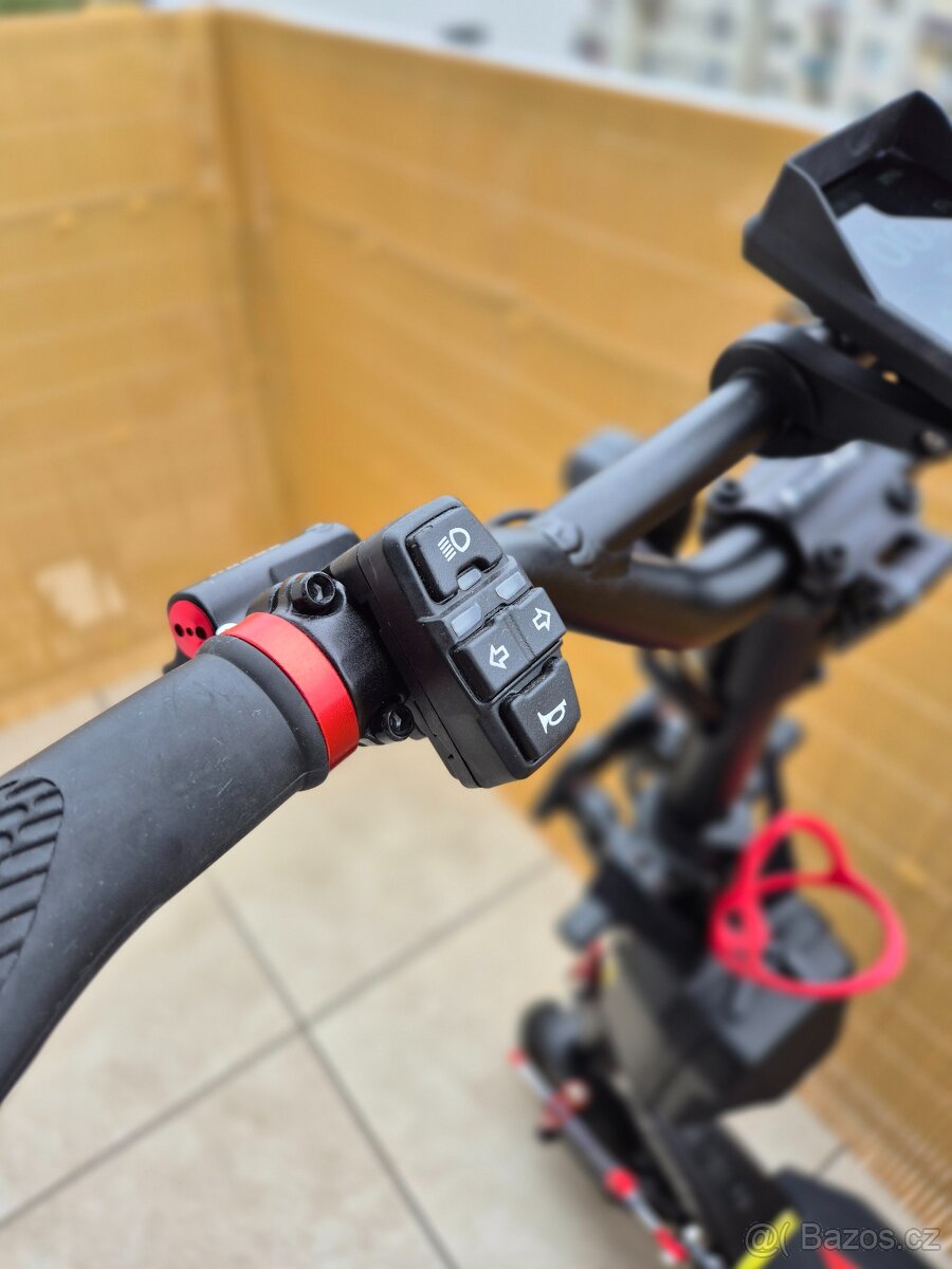 KAABO MANTIS KING GT 60V/25,4Ah s tlumičem řízení a košíkem - 14