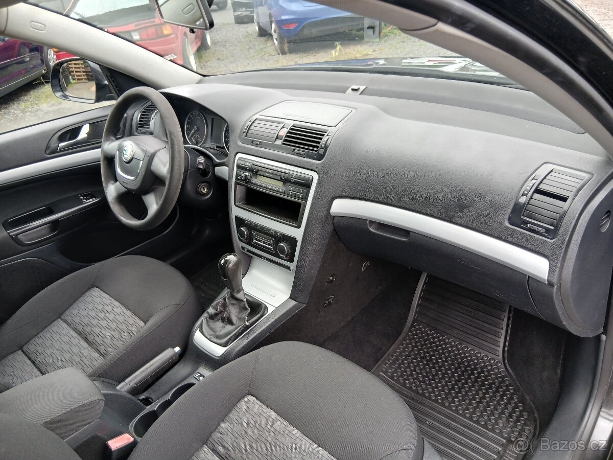 Škoda Octavia, 1.6TDI, ALU, r.v.2011 - 14