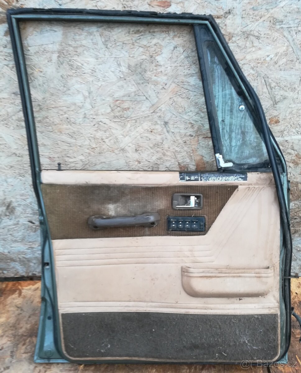 Levé dveře Mitsubishi Pajero 1 - 14