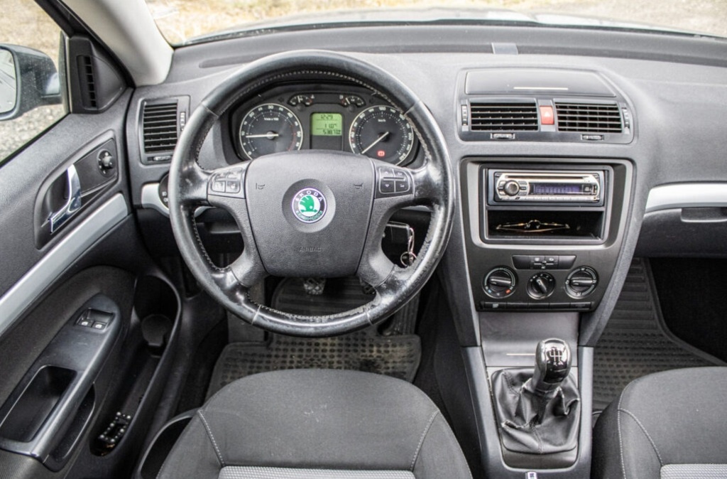 Škoda Octavia 2 z roku 2007 - 14