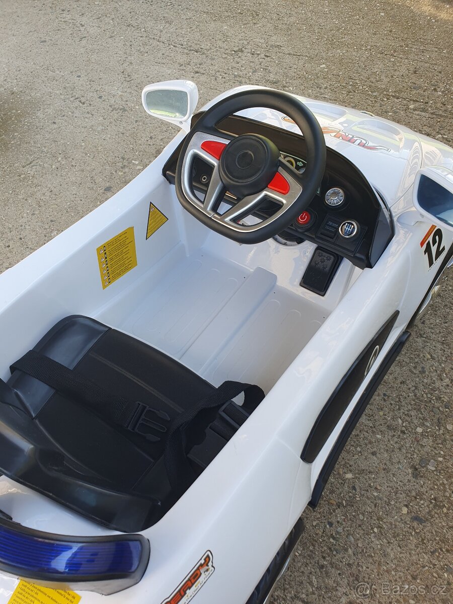 Dětské elektrické auto - 14