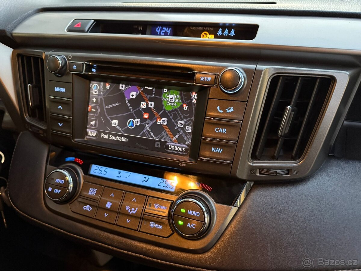 Toyota Rav4 2.2 D-4D 4X4 Man. Tažné - záruka Autodraft - 14