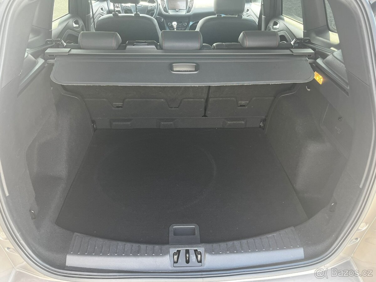 Ford Kuga ST-LINE - 14