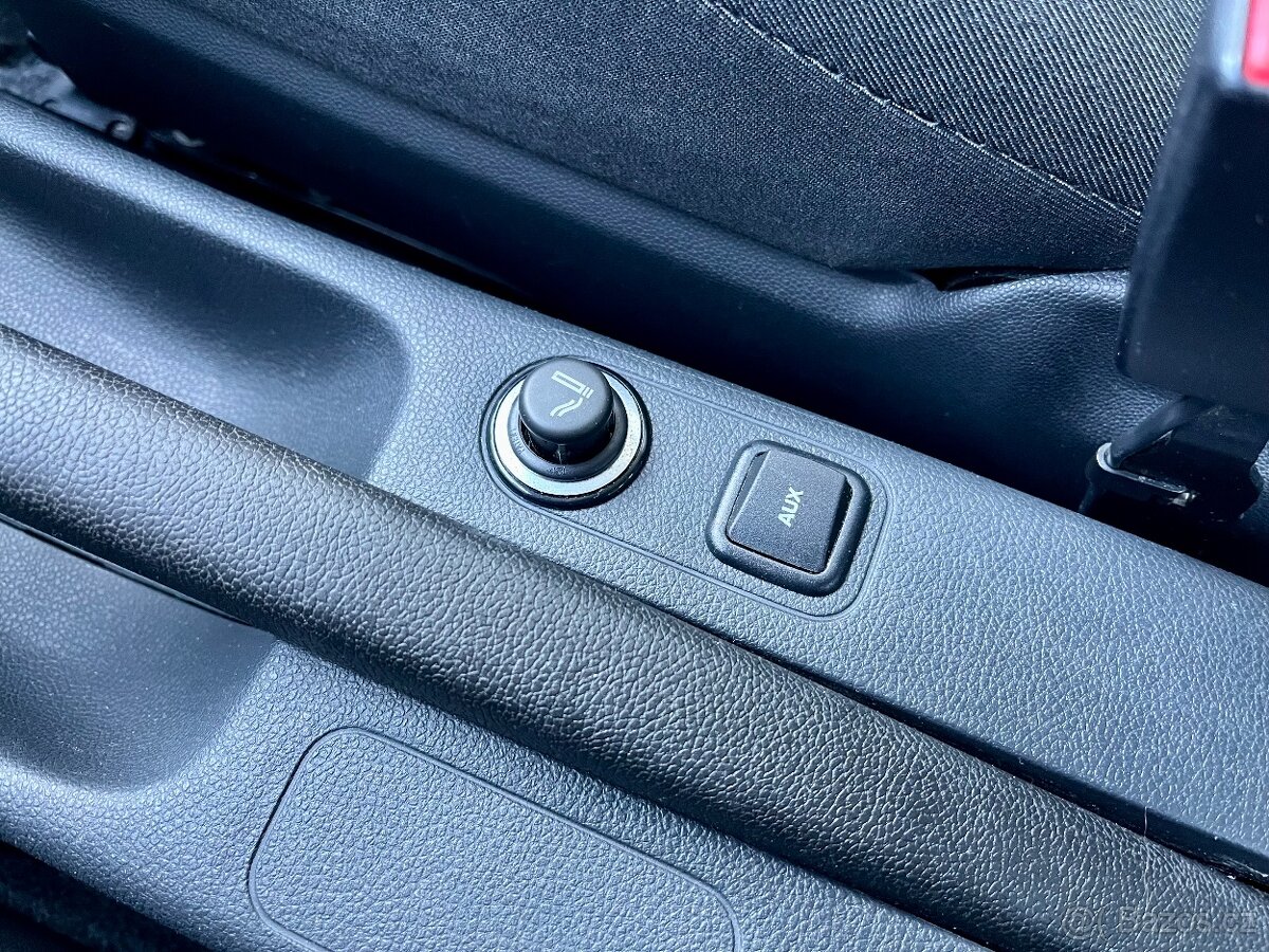 Škoda Fabia 1.4i 16V 63kW Tažné KLIMA Tempomat ESP AUX - 14