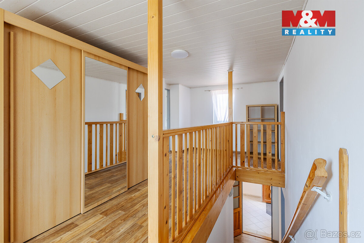 Prodej rodinného domu v Holanech - 14
