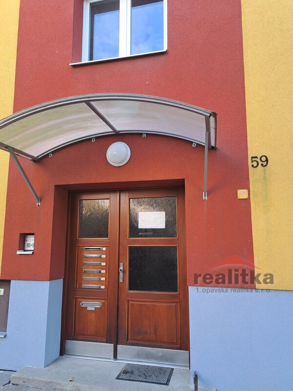 Prodej pěkného bytu 3+1, 69m2, s balkonem, Opava, ul. Polní - 14