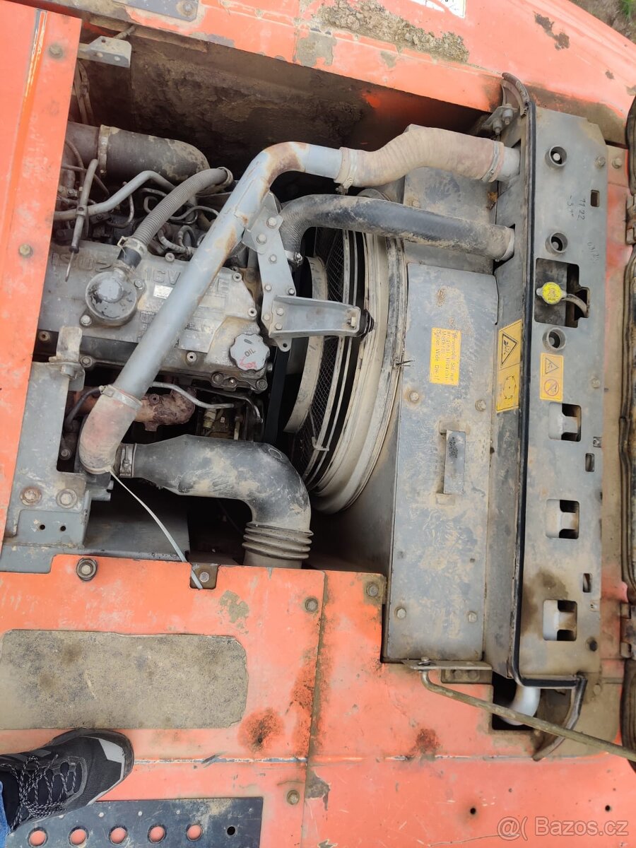 Pásový bagr HITACHI ZX210 LC-3 - 14