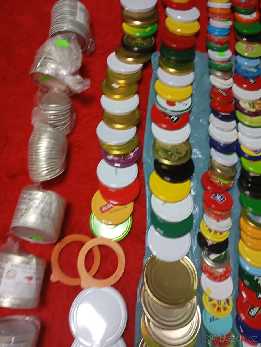 vintage horkovzdušná trouba+ recepty,víčka 480kusů,otvírače - 14