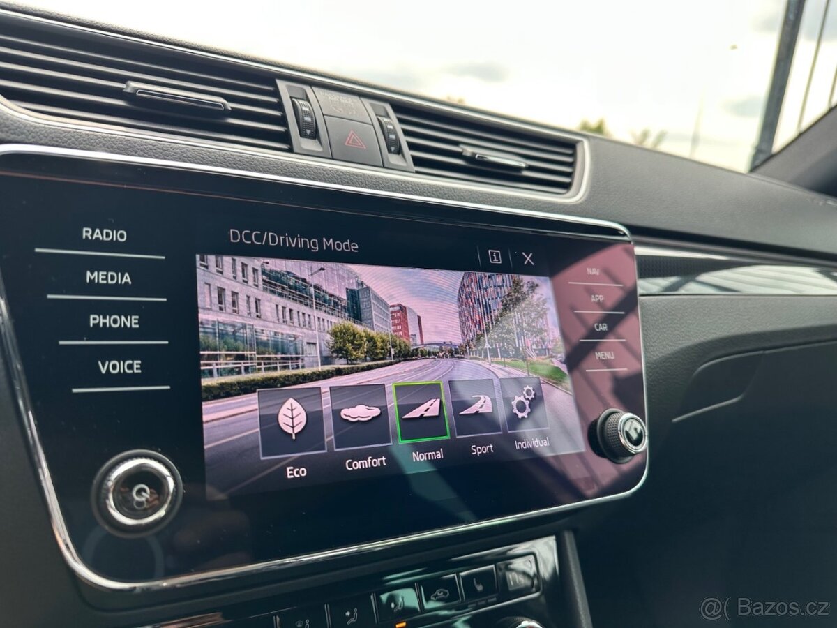 Škoda Superb 2.0TDi SPORTLINE, PO SERVISU - 14