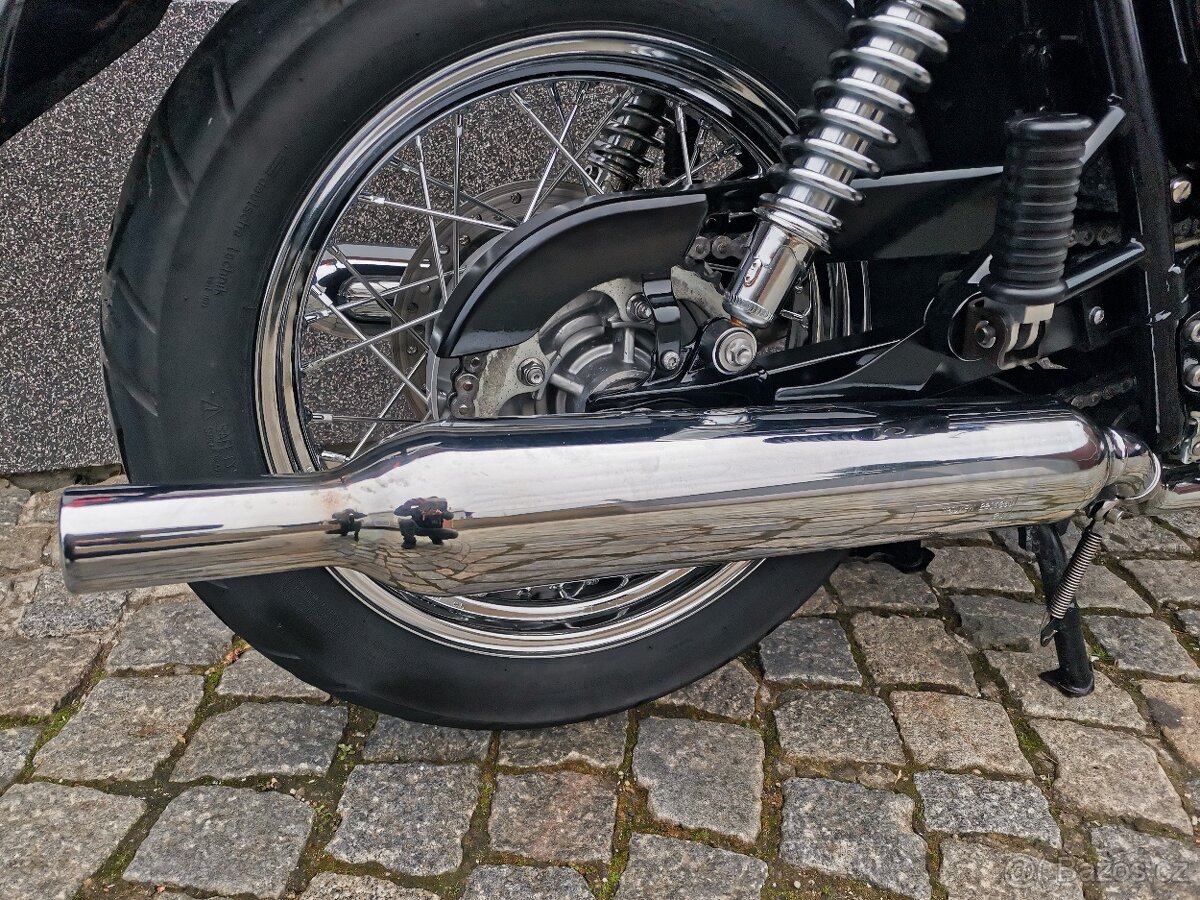 Triumph Bonneville T100 - 14