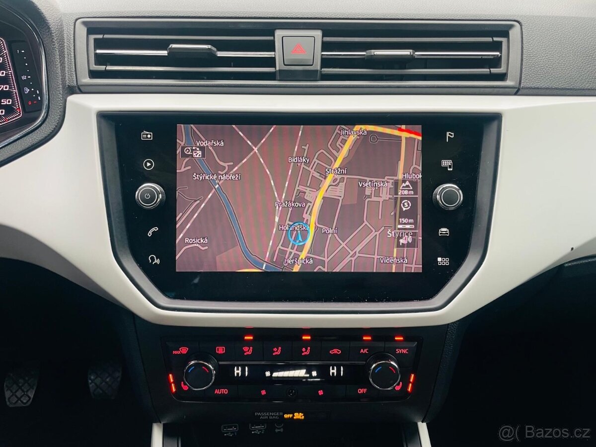 Seat Arona 1.6TDI VÝHŘEV KAMERA XCELLENCE VIRTUAL COCKPIT - 14