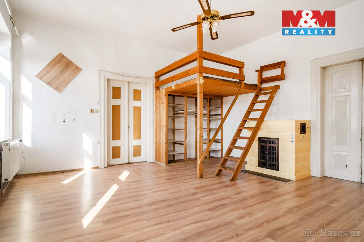 Prodej nájemního domu v Mimoni, ul. nám. 1. máje - 14