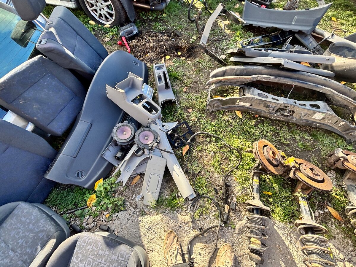 Škoda octavia 1 1.9tdi 66kw předface díly z vozu - 14