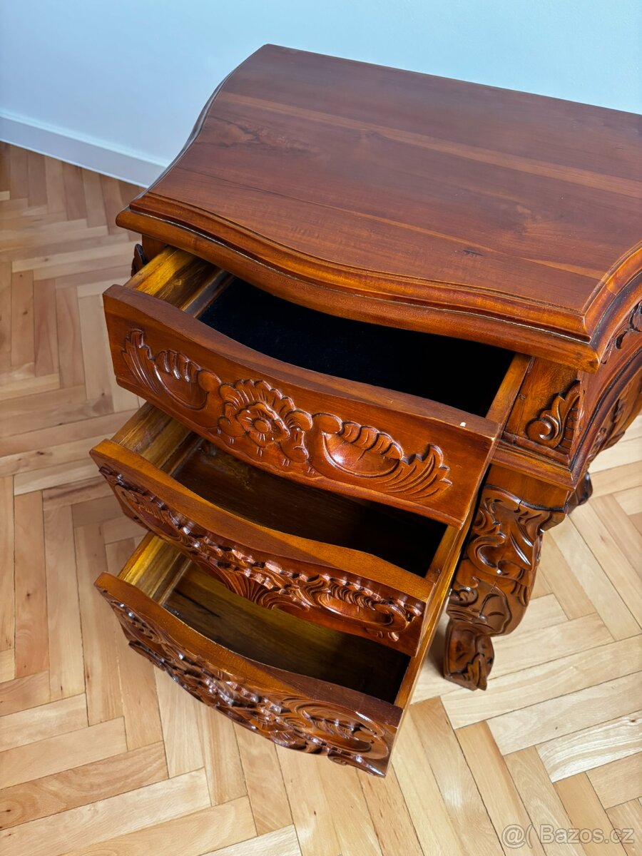 Zámecká postel - 14