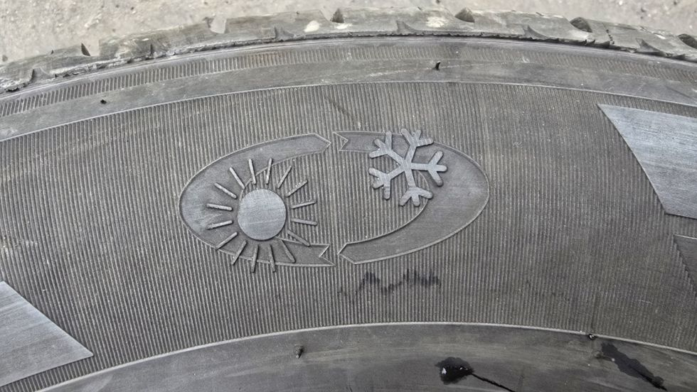 Celoroční pneu 215/75/16c Pirelli - 14