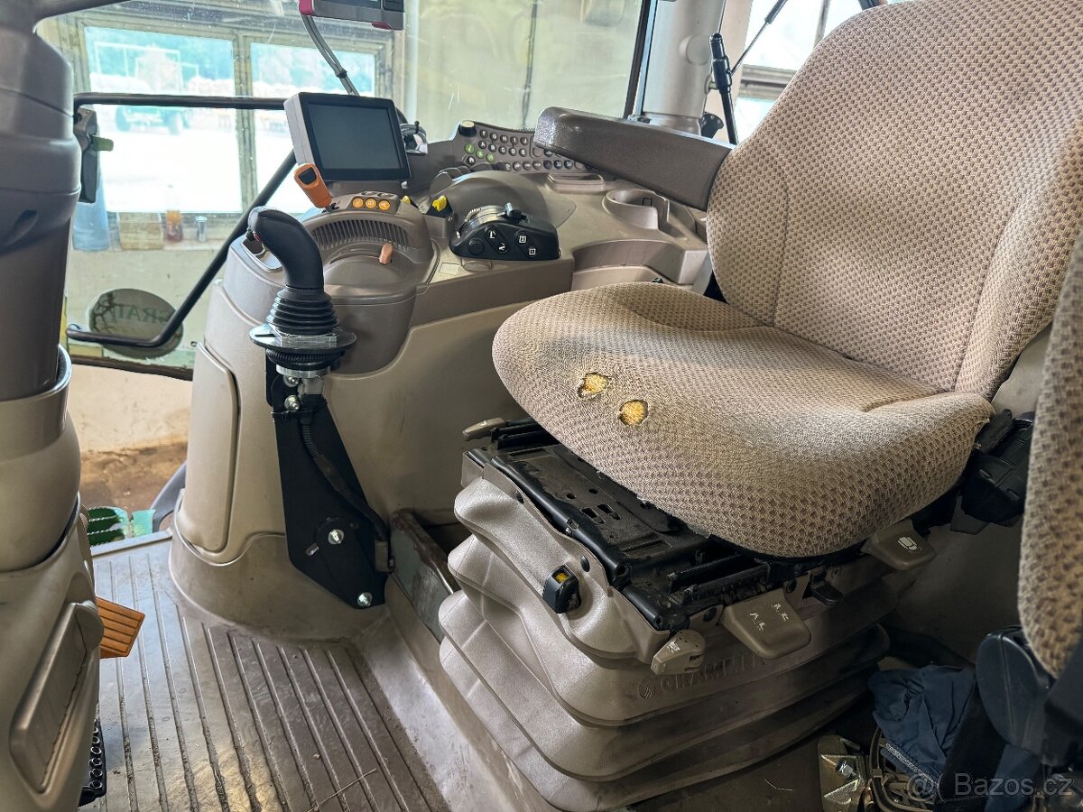 MONTUJEME ČELNÍ NAKLADAČE INTER TECH NA TRAKTORY JOHN DEERE - 14