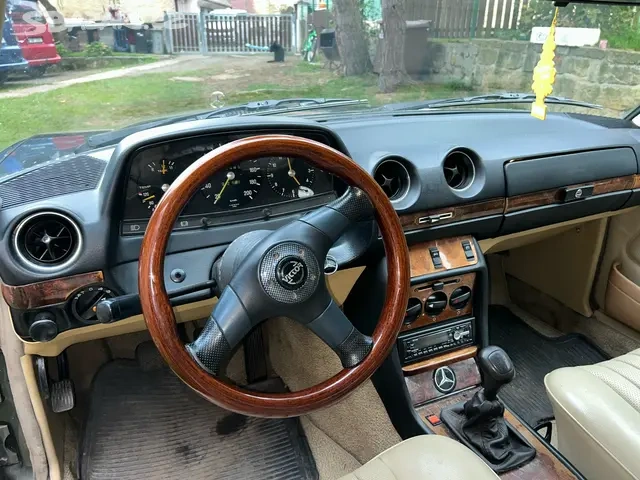 Mercedes 230 CE - cupé - 14