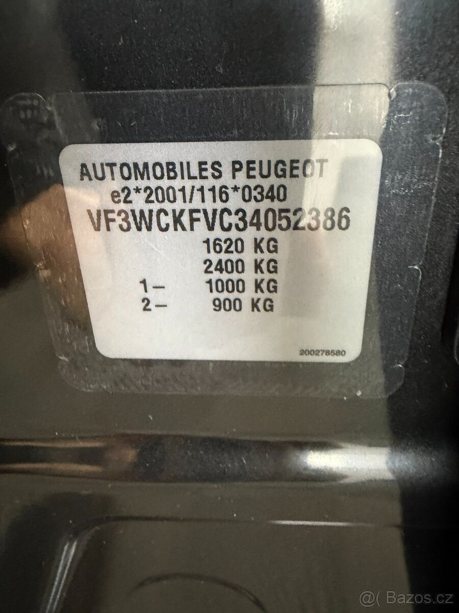 Peugeot 207 TRENDY 1.4 - 14