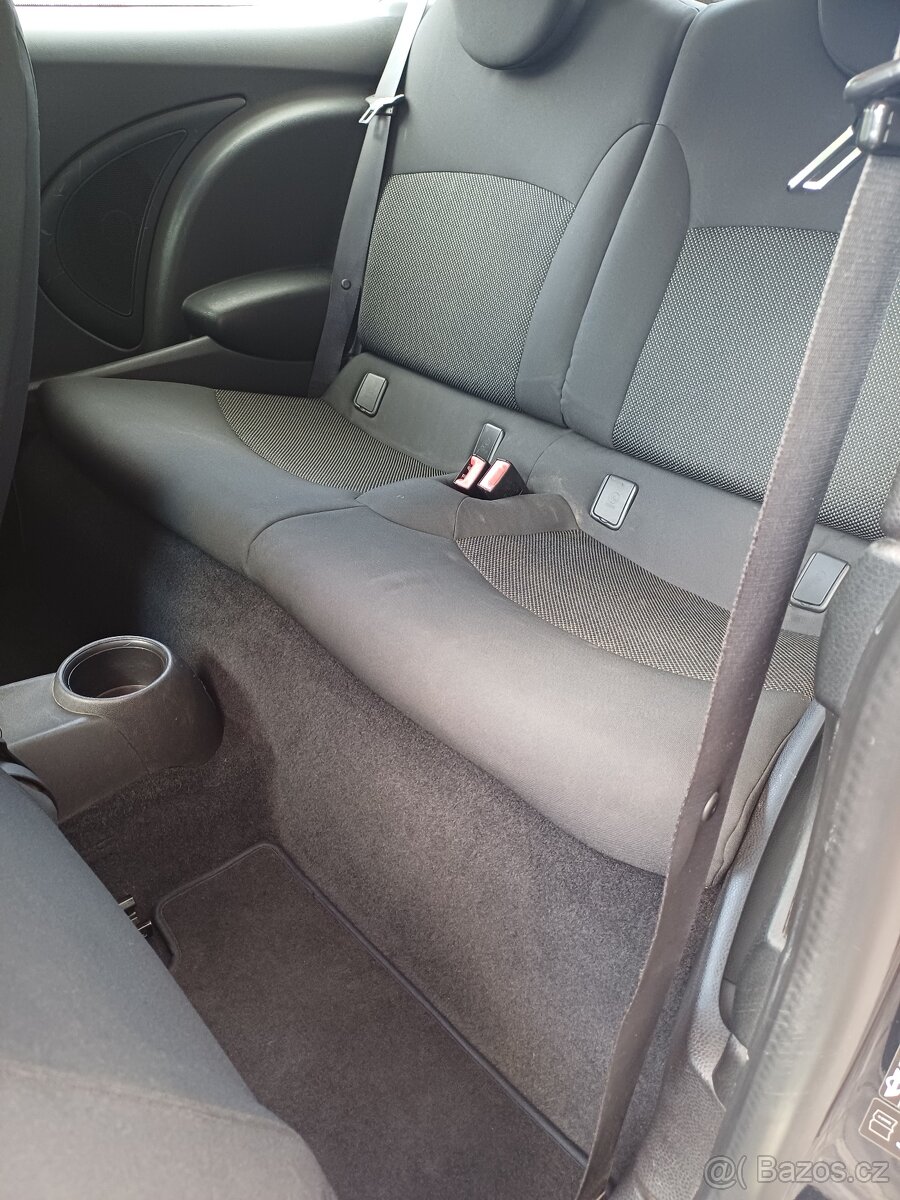 MINI Cooper 1.6i 88kW 2007 bez STK - 14