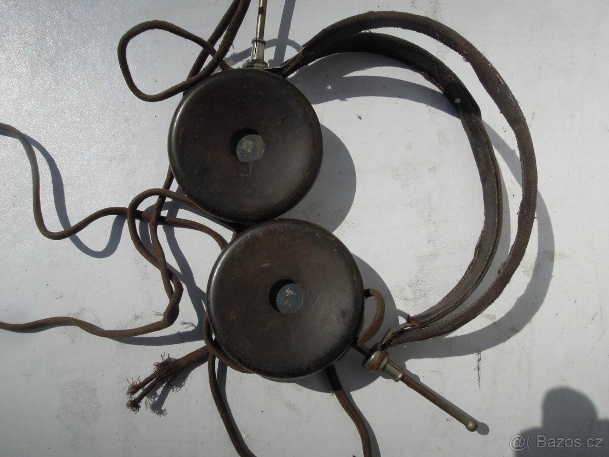 Reproduktor v dřevěné skřínce , atd .. - 14