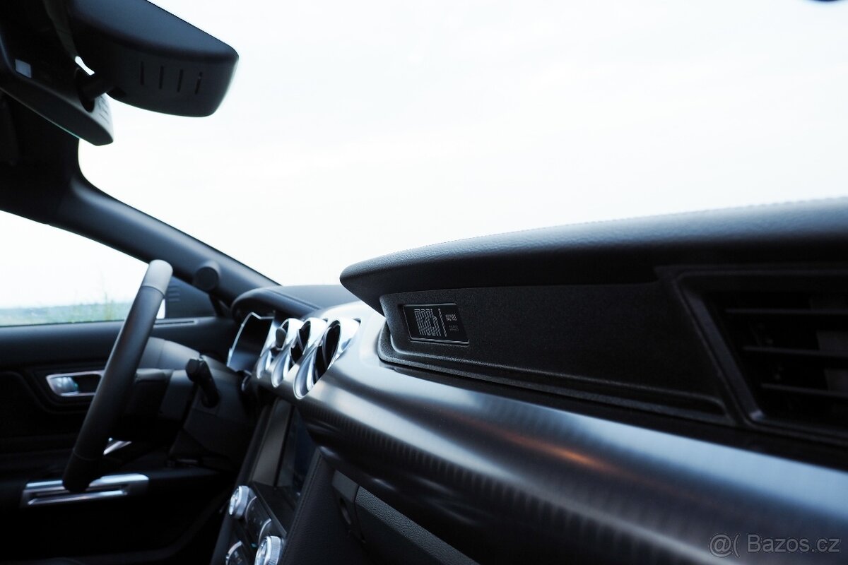 Ford Mustang MACH 1 sběratelský kousek - 14