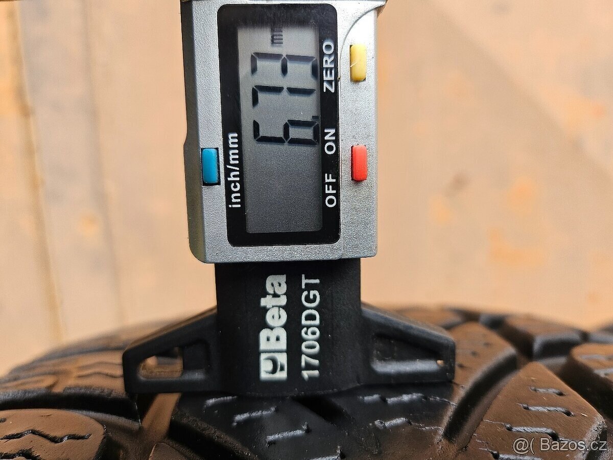 4 Zimní pneumatiky Fulda / Kumho 235/65 R17 XL - 14